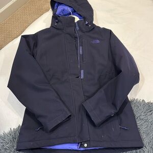 North face SKI  coat black/ purple fleece  SP